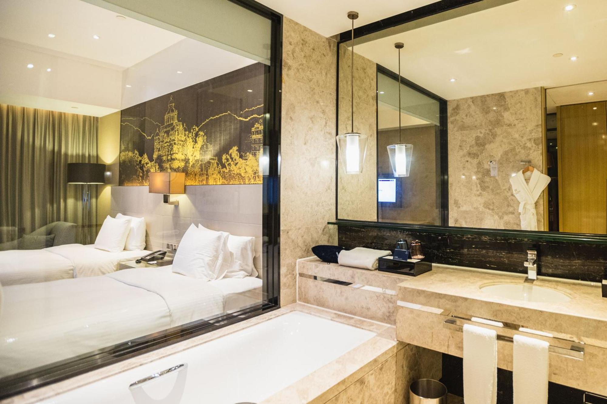 Wanda Realm Jiangmen Hotel Bagian luar foto