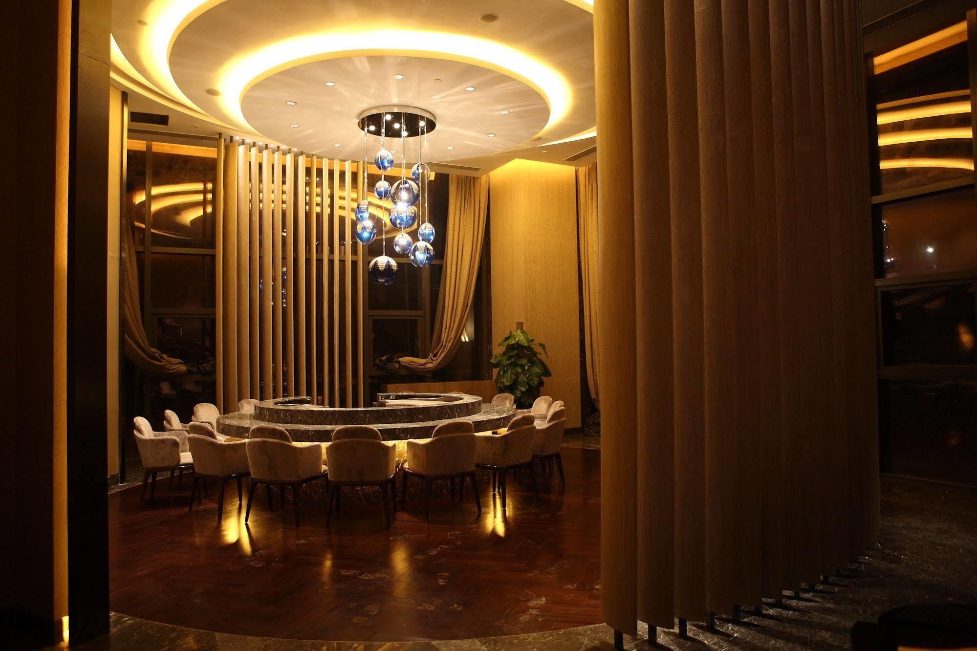 Wanda Realm Jiangmen Hotel Bagian luar foto